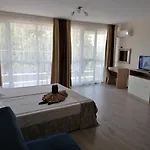 Allure Dobi Апарт-отель