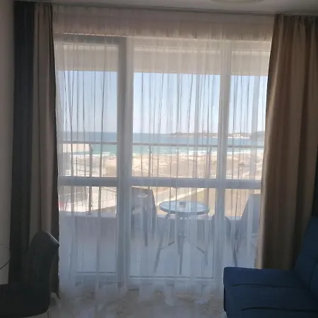 Allure Dobi מלון דירות פרימורסקו