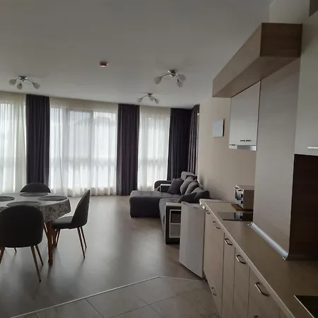 Allure Dobi מלון דירות